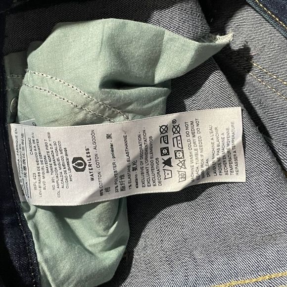 Signature Levi Strauss Mid Rise Slim Women’s 10S W30/L28 Dark Wash Blue Jeans - Picture 7 of 10